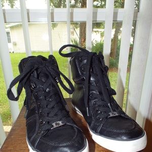 Women's Size 7 Hi-Top Sneakers G by Guess Black